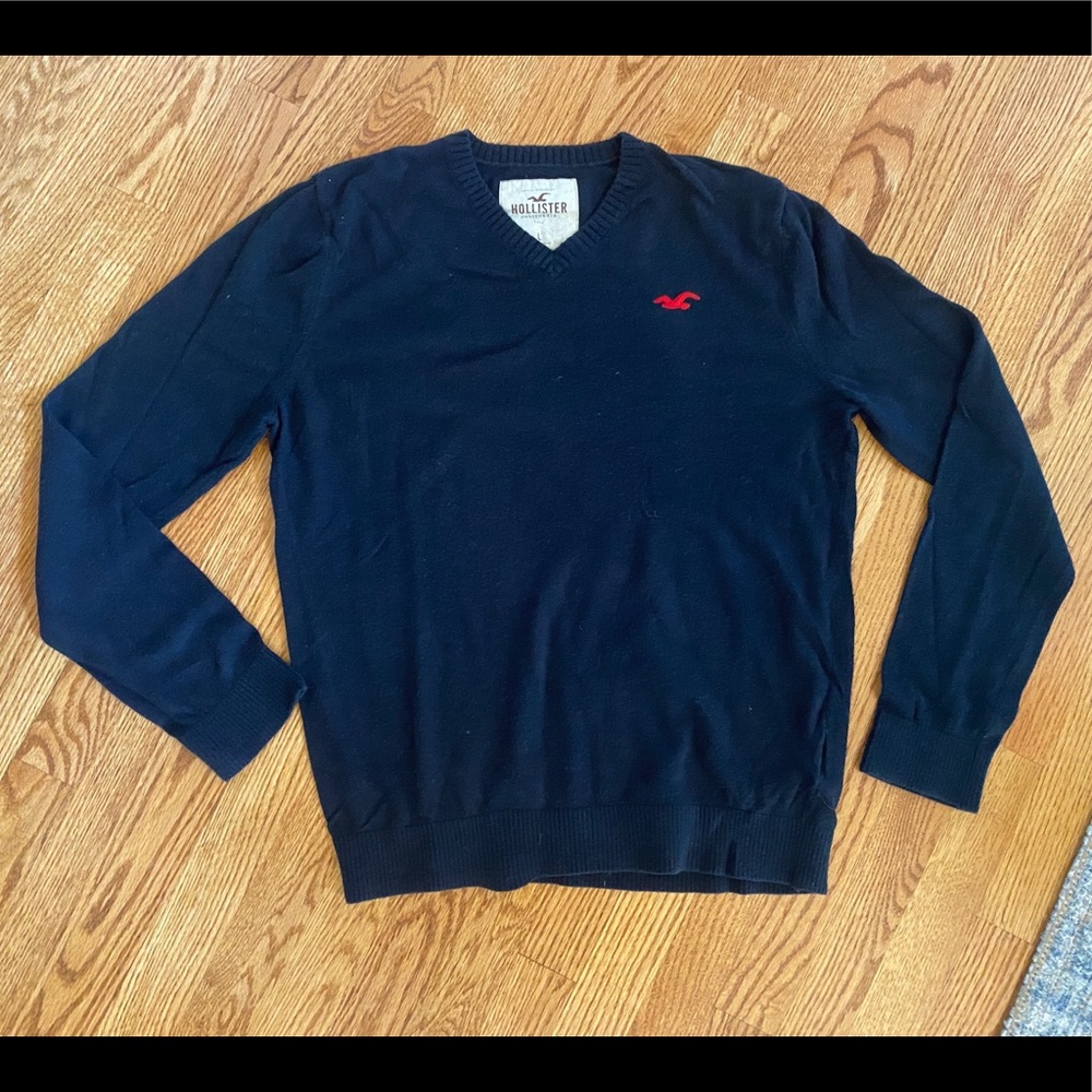 Men’s Navy Hollister V-Neck Sweater L Large